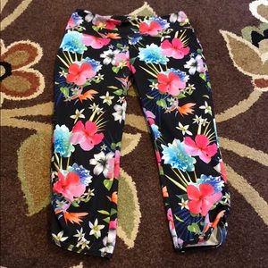 🔥🔥  Floral Leggings 🔥🔥